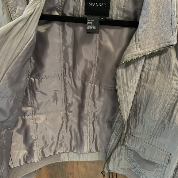 Beautiful Spring Jacket - Picture 7 of 7